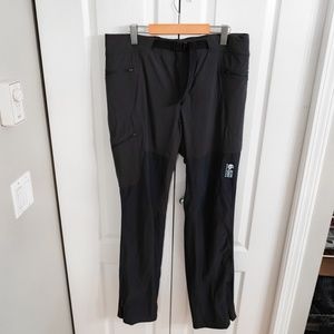 LIKE NEW - Mountain Hardware Chockstone Large/long